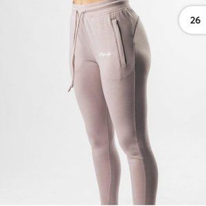 Alphalete Essential Jogger